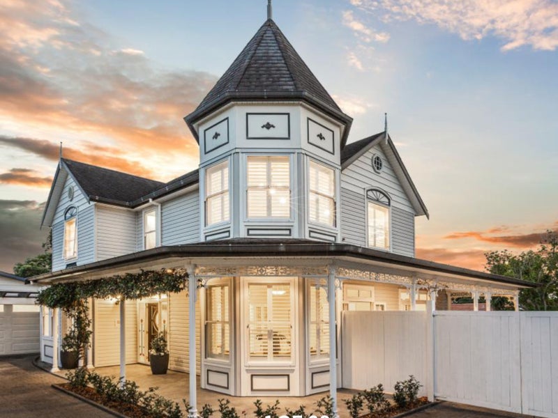 43B Stanley Point Road, Stanley Point, Auckland - Carousel 1