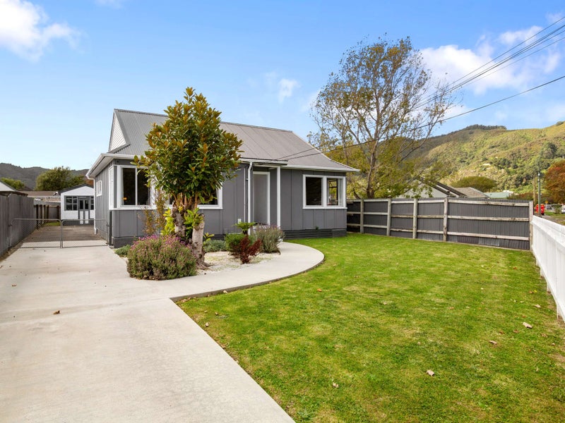 79 Waddington Drive, Naenae, Lower Hutt - Carousel 1