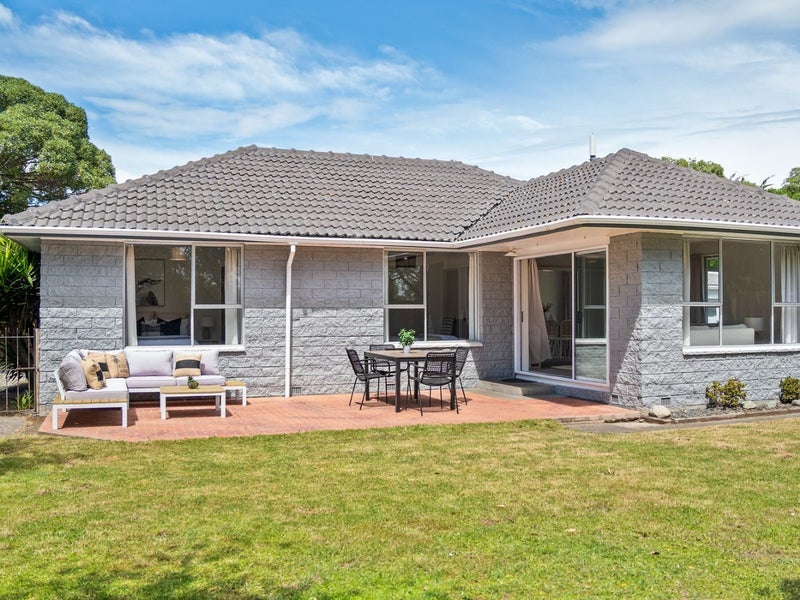 110 Bridge Street, New Brighton, Christchurch - Carousel 1