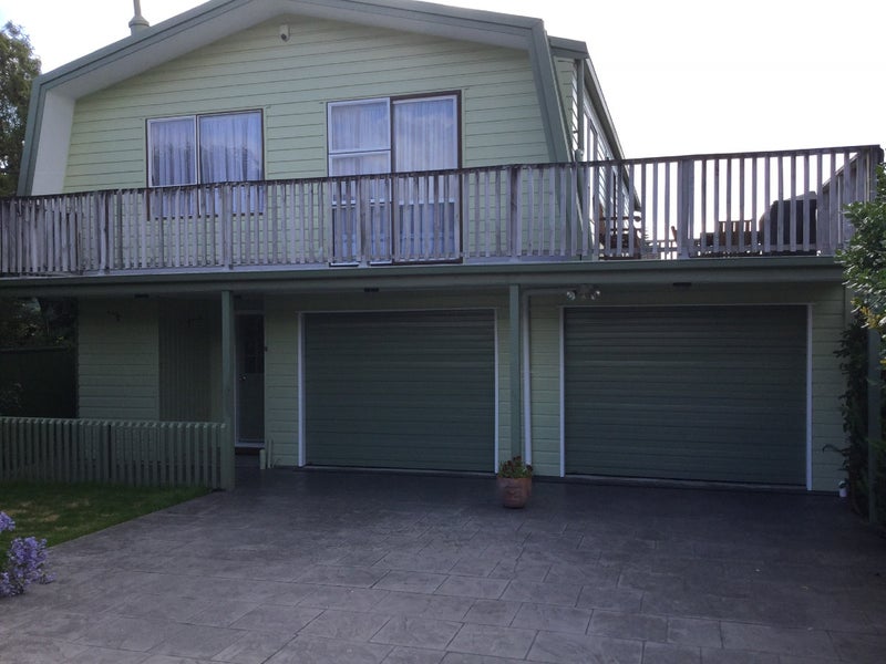 2/5 Raymond Terrace, Fairfield, Lower Hutt - Carousel 1