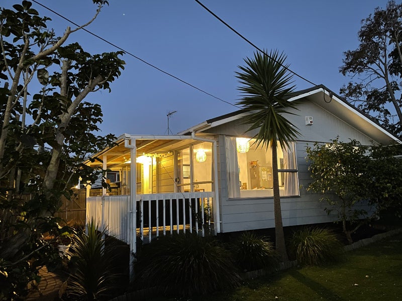 2/53 Tramway Road, Beach Haven, Auckland - Carousel 1