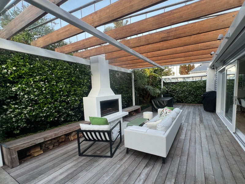 2/192 Queen Street, Northcote Point, Auckland - Carousel 1