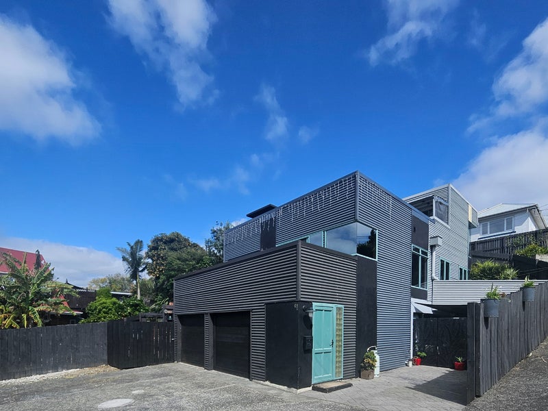 69A Hatea Drive, Regent, Whangarei - Carousel 1