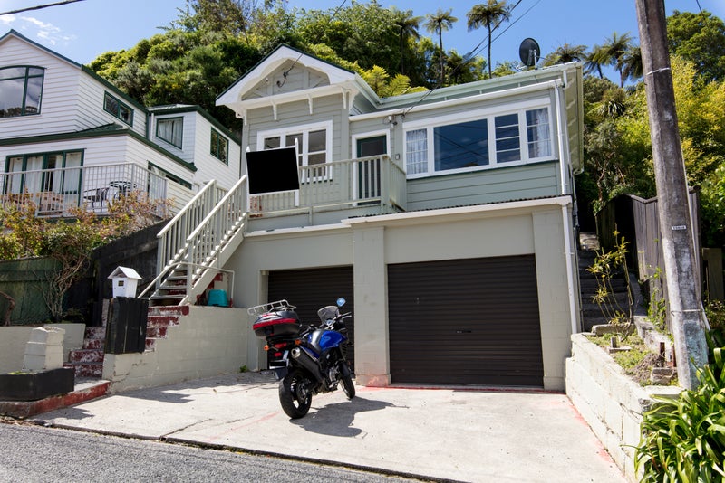 52 Norway Street, Aro Valley, Wellington - Carousel 1