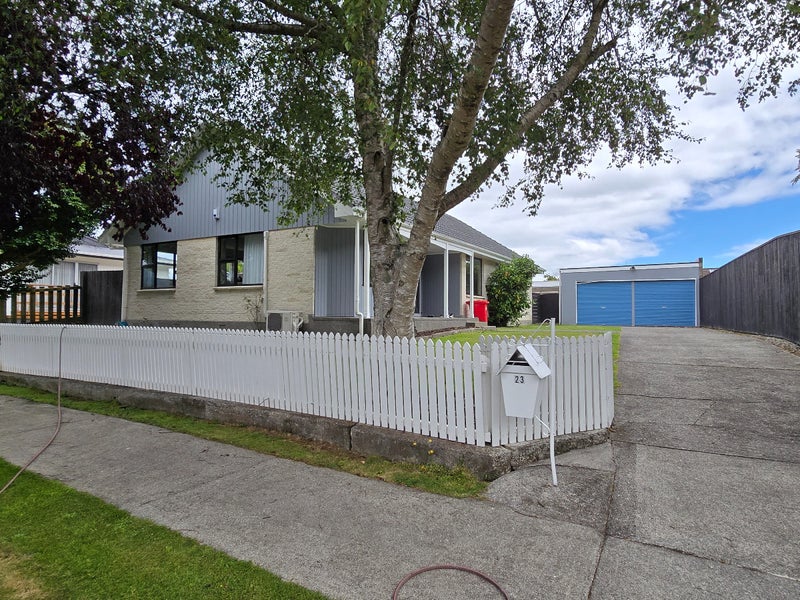 23 Tacoma Drive, Totara Park, Upper Hutt - Carousel 1