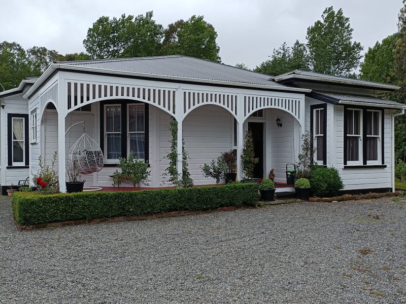 10 Wynyard Street, Normanby, Hawera - Carousel 1