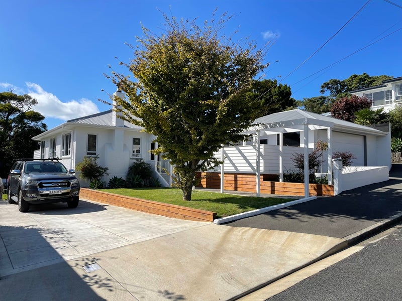 7 Barton Street, Strandon, New Plymouth - Carousel 1