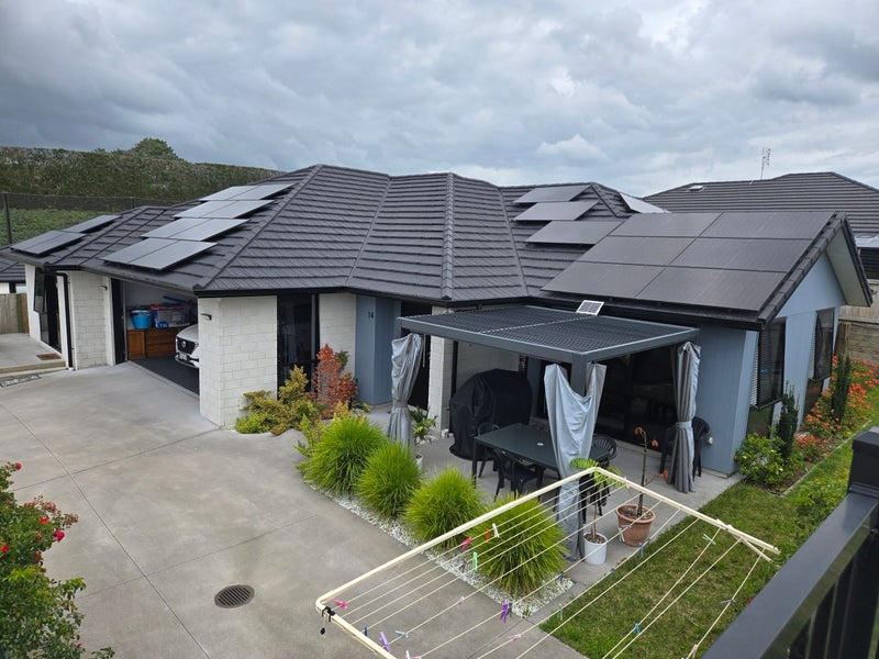 14 Sam Heywood Place, Pyes Pa, Tauranga - Carousel 1
