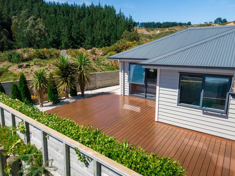 9 Weatherdeck Close, Whitby, Porirua - Carousel 1
