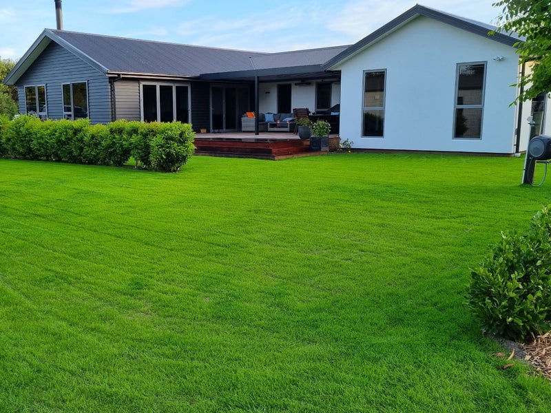 35 Chinnerys Road, Woodend - Carousel 1