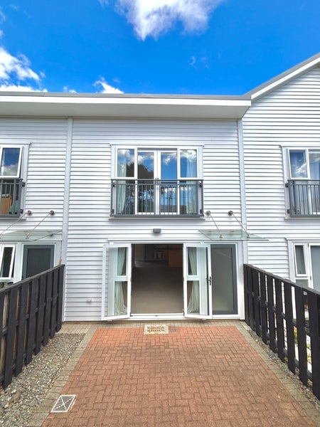 95B Mays Road, Onehunga, Auckland - Carousel 1