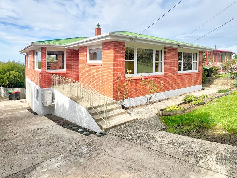 48 Salmond Street, Halfway Bush, Dunedin - Carousel 1