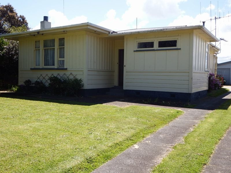 4 Balgownie Avenue, Gonville, Whanganui - Carousel 1