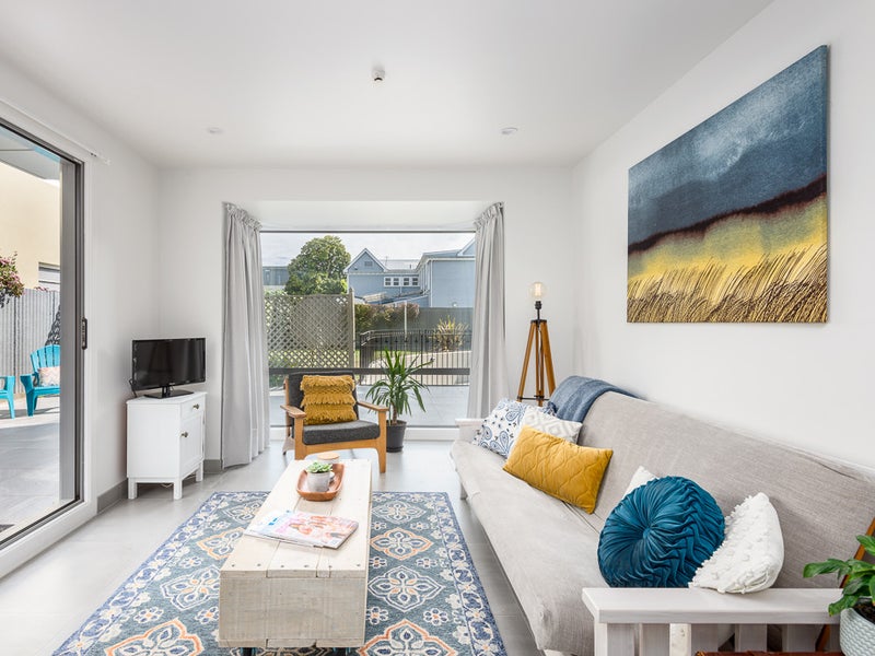 4/245 Montreal Street, Christchurch Central, Christchurch - Carousel 1