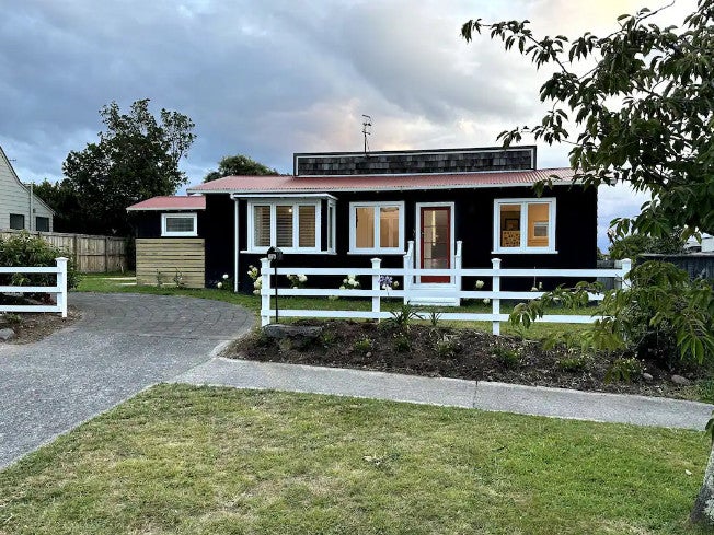 2/27 Pātaka Road, Taupo, Taupō - Carousel 1