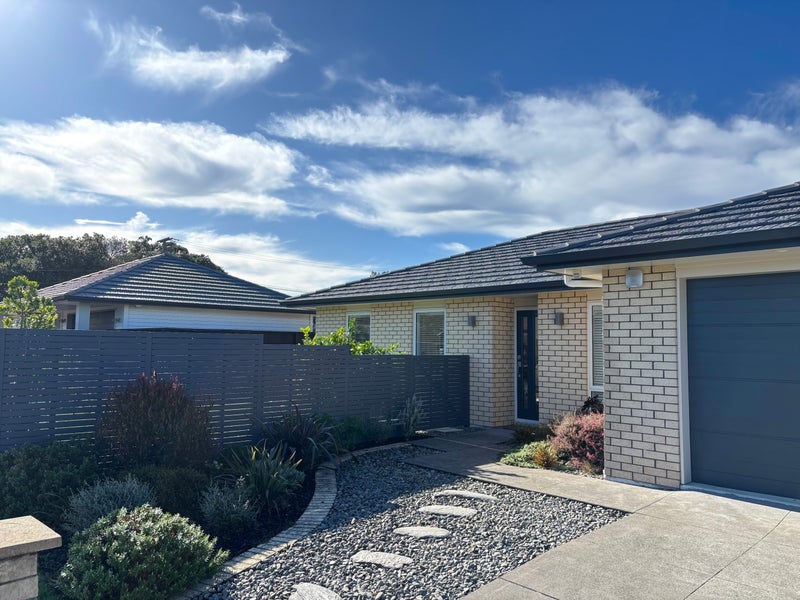 3 Macdiarmid Place, Waiwhetu, Lower Hutt - Carousel 1