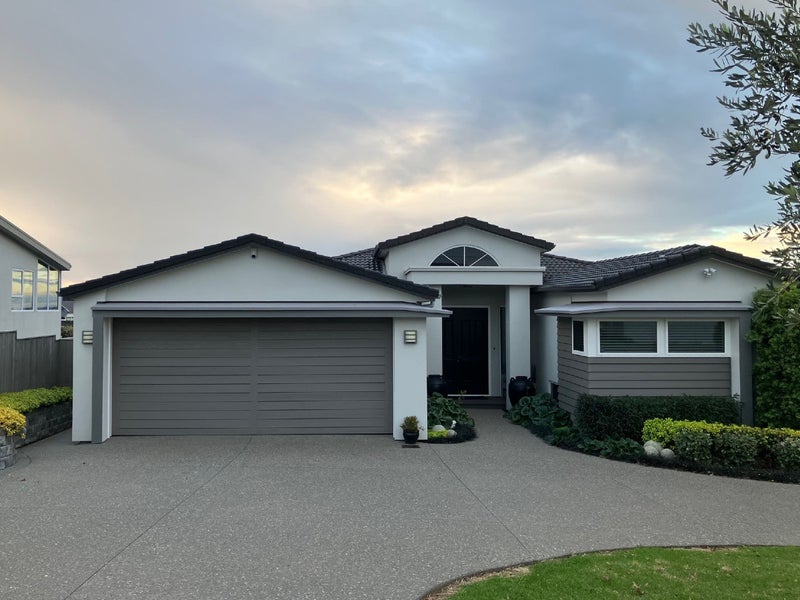 136 Bleakhouse Road, Mellons Bay, Auckland - Carousel 1