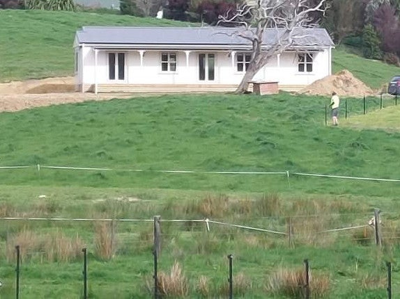 886 Queen Charlotte Drive, Picton - Carousel 1