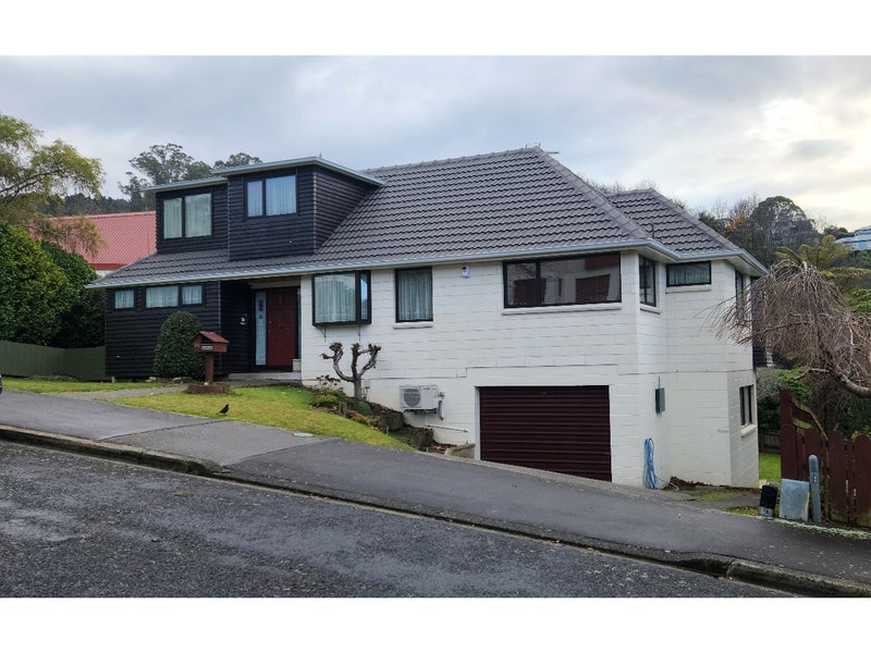 66 Glenross Street, Glenross, Dunedin - Carousel 1