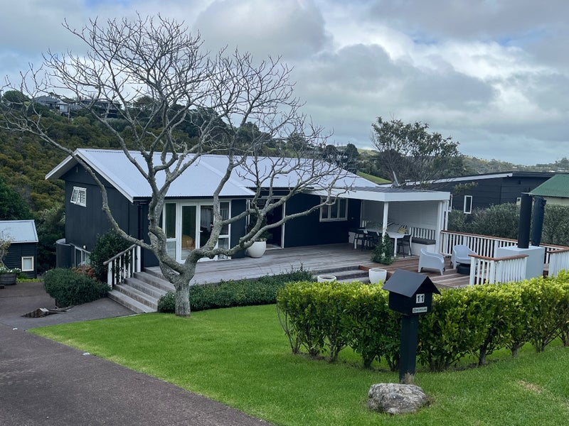 11 Newton Road, Oneroa, Waiheke Island - Carousel 1