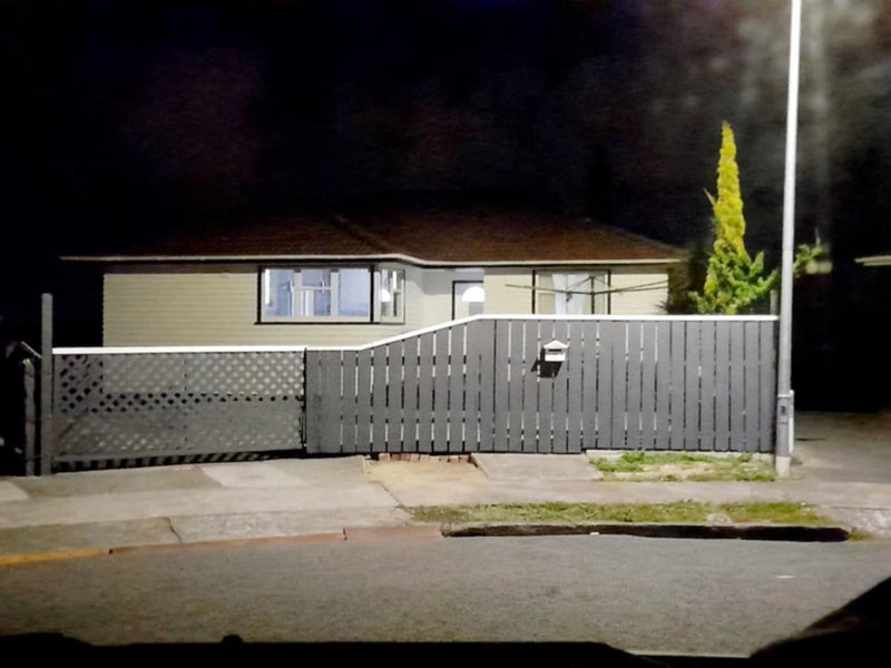 7 Syntax Place, Ascot Park, Porirua - Carousel 1