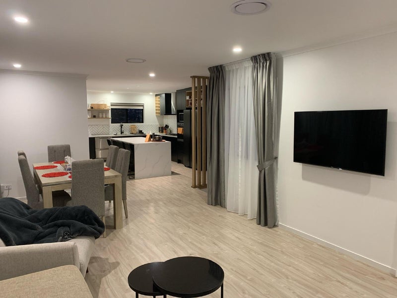 25A Kimber Hall Avenue, Mount Roskill, Auckland - Carousel 1