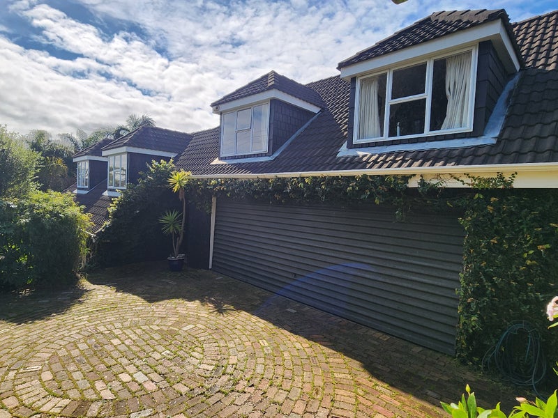 1/39 Ellangowan Road, Waiake, Auckland - Carousel 1
