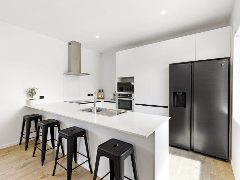 24 Berba Lane, Westgate, Auckland - Carousel 1