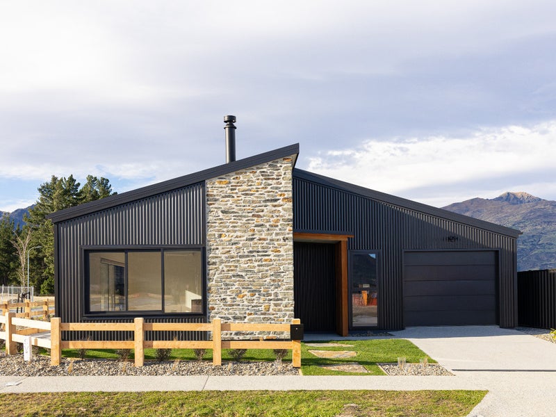 1 Gillespie Street, LAKE HAWEA - Carousel 1