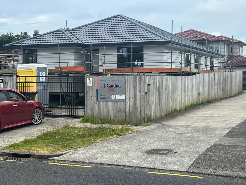 18 Norana Avenue, Favona, Auckland - Carousel 1