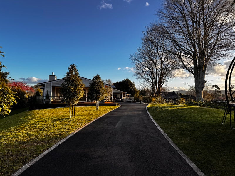 8 SYCAMORE RISE, Tauriko, Tauranga - Carousel 1