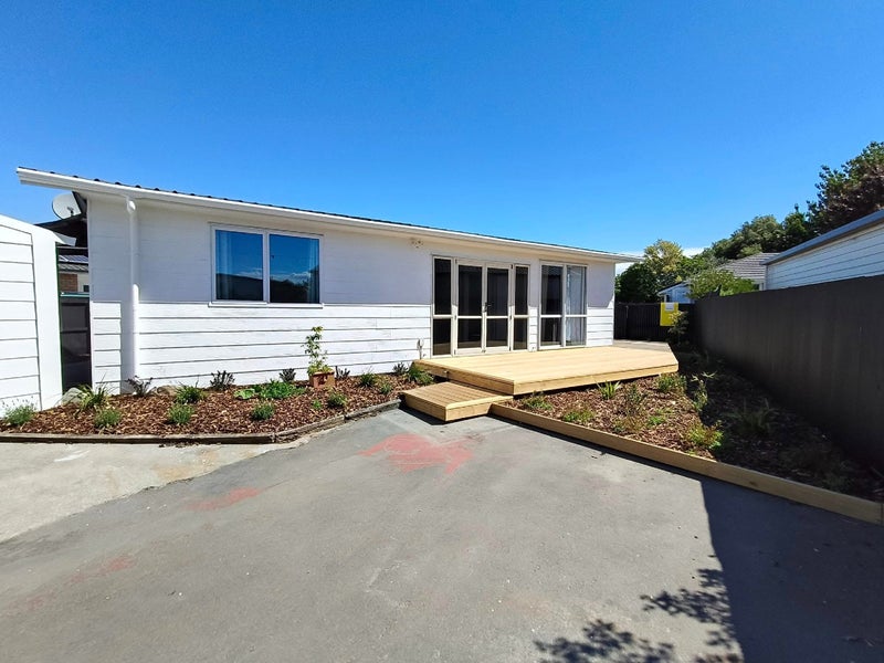 2/98 Neill Street, Hornby, Christchurch - Carousel 1