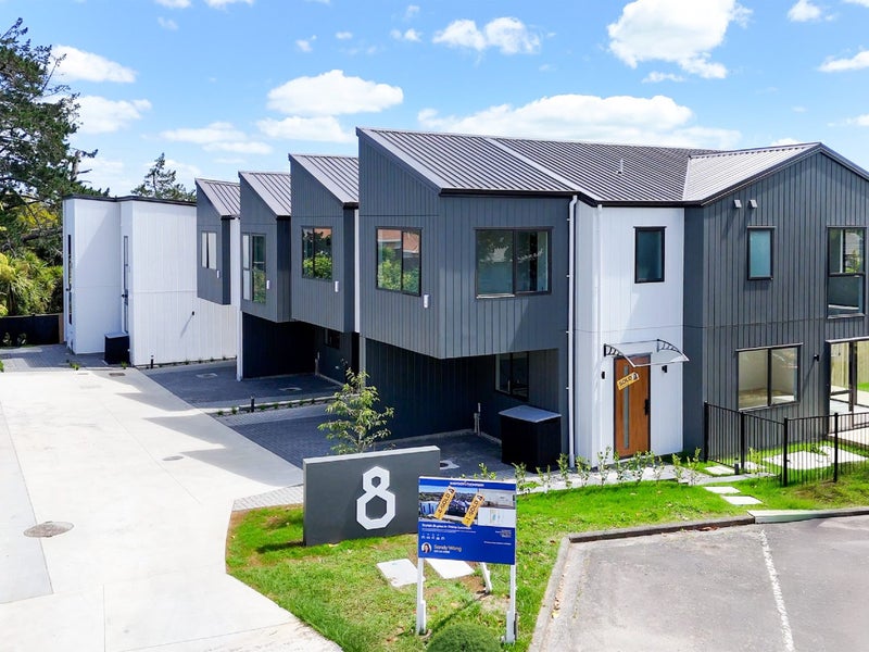 8C Nedlands Place, Burswood, Auckland - Carousel 1