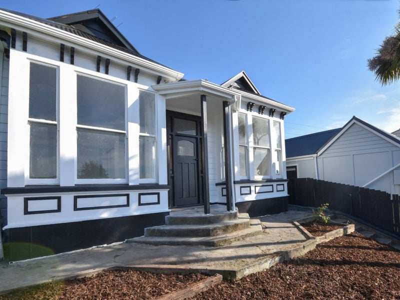 168 South Road, Caversham, Dunedin - Carousel 1