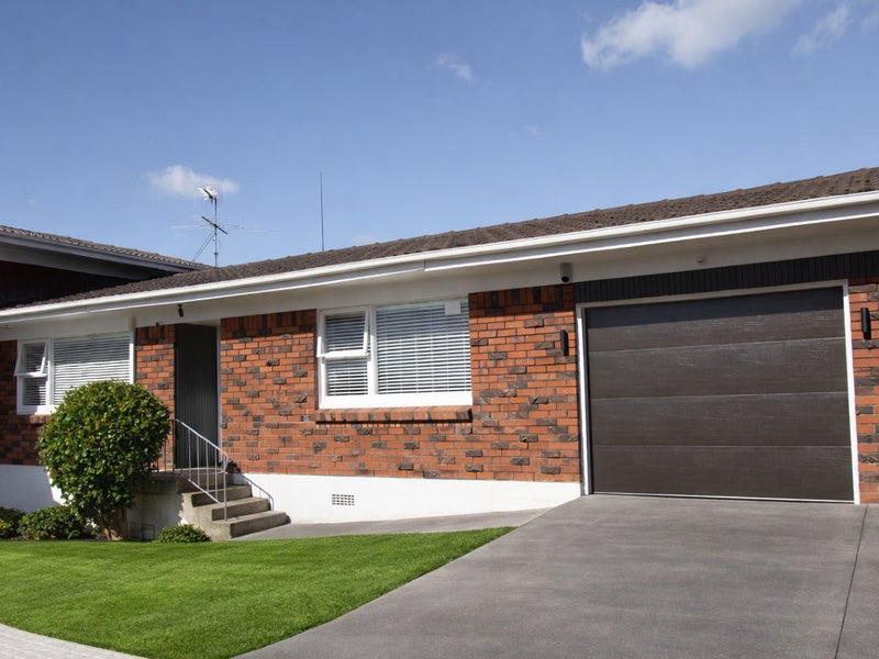 2/383 Hillsborough Road, Mount Roskill, Auckland - Carousel 1