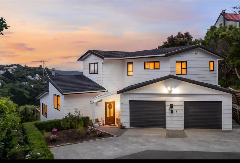 40 Mercury Way, Whitby, Porirua - Carousel 1