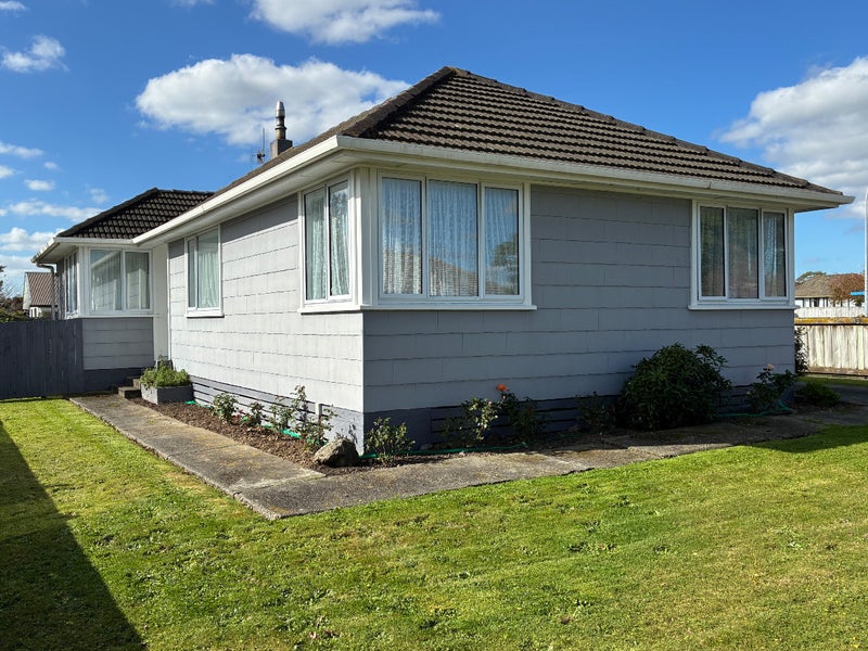 41 Cardiff Street, Awapuni, Palmerston North - Carousel 1
