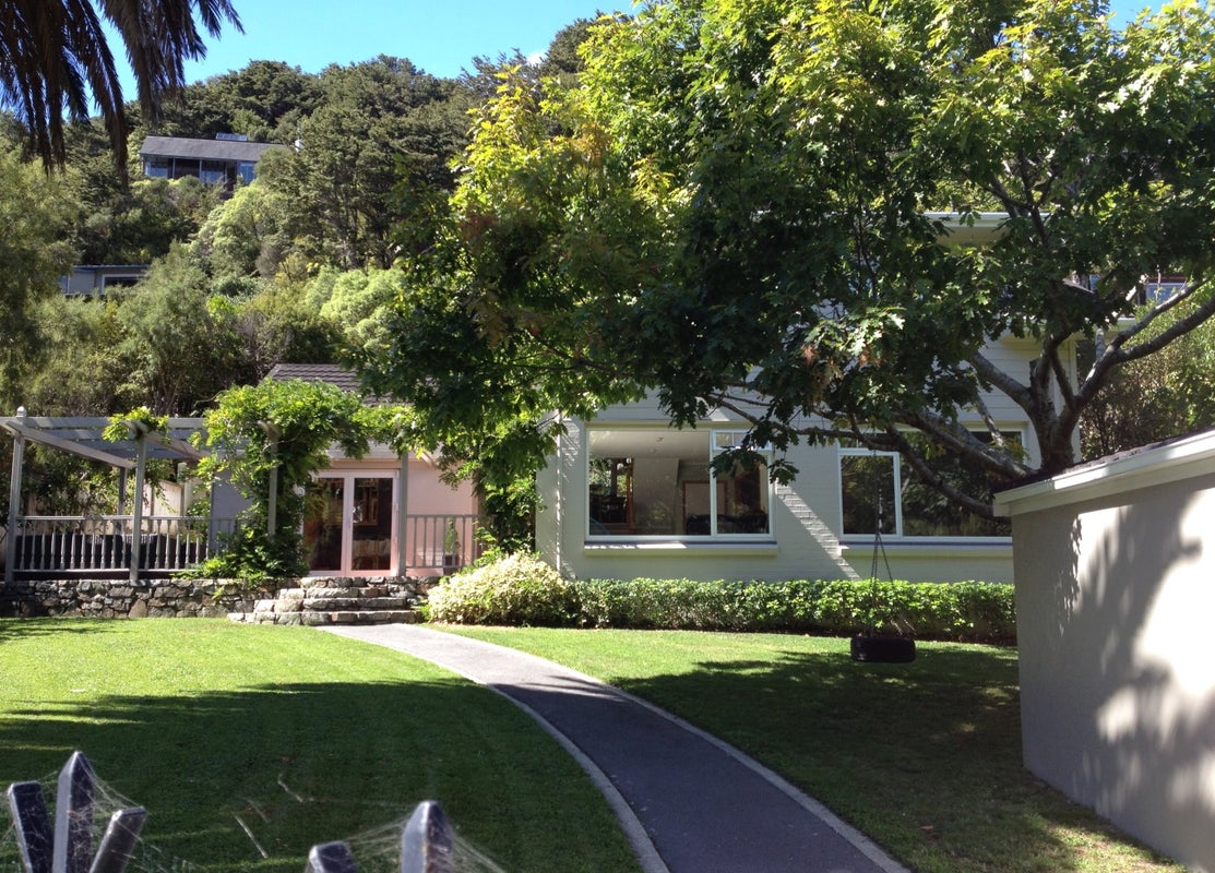 130 Cheviot Road, Lowry Bay, Lower Hutt - Carousel 1