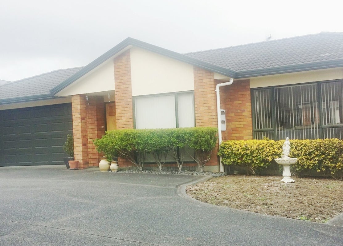 11 Sunnydale Place, Oteha, Auckland - Carousel 1