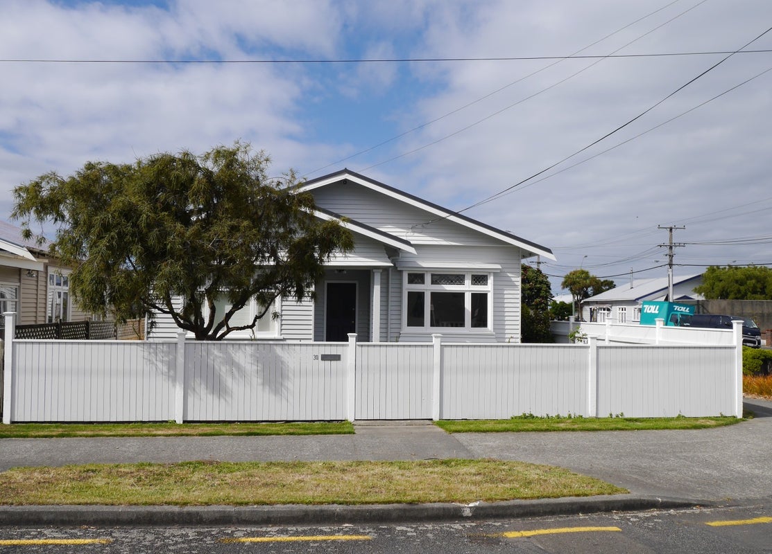 30 Heretaunga Street, Petone, Lower Hutt - Carousel 1