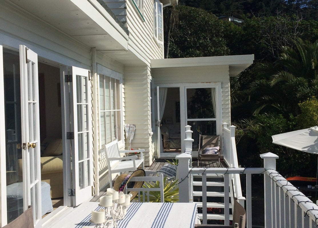 9 Rona Street, Eastbourne, Lower Hutt - Carousel 1