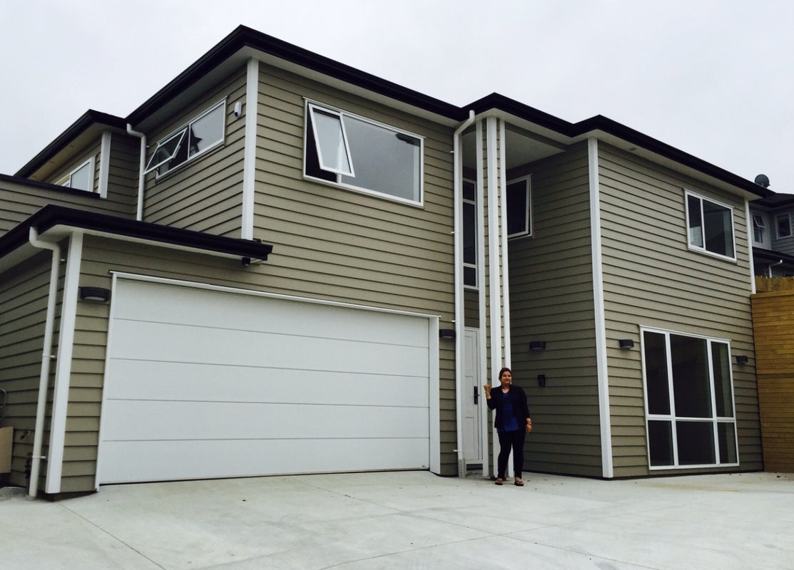 13E Aldersgate Road, Hillsborough, Auckland - Carousel 1