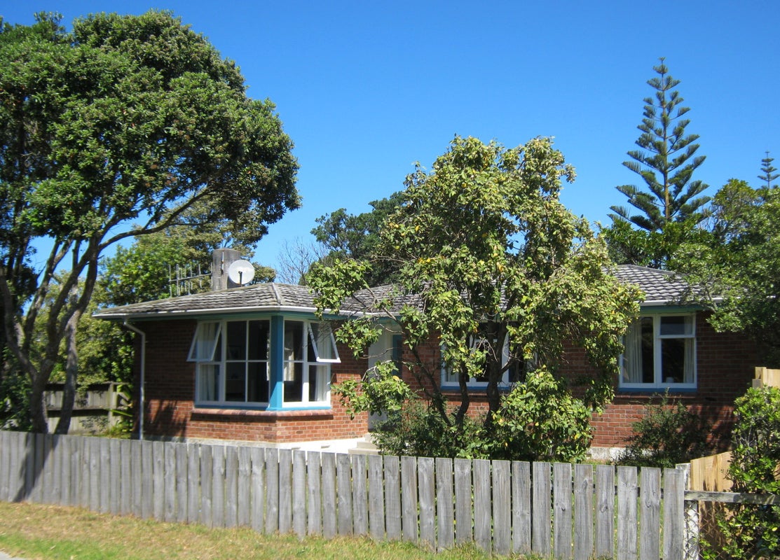 14 Te Kamo Street, Ruakaka - Carousel 1