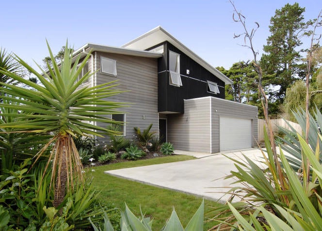 103K Glengarry Road, Glen Eden, Auckland - Carousel 1