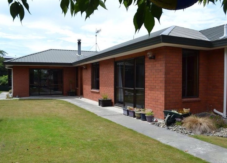 5 Temple Crescent, Gleniti, Timaru - Carousel 1