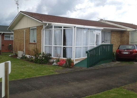 1/3 Coyle Street, Sandringham, Auckland - Carousel 1