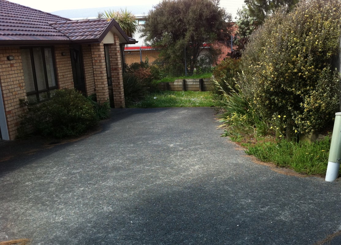 8A Mt Lebanon Crescent, The Gardens, Auckland - Carousel 1