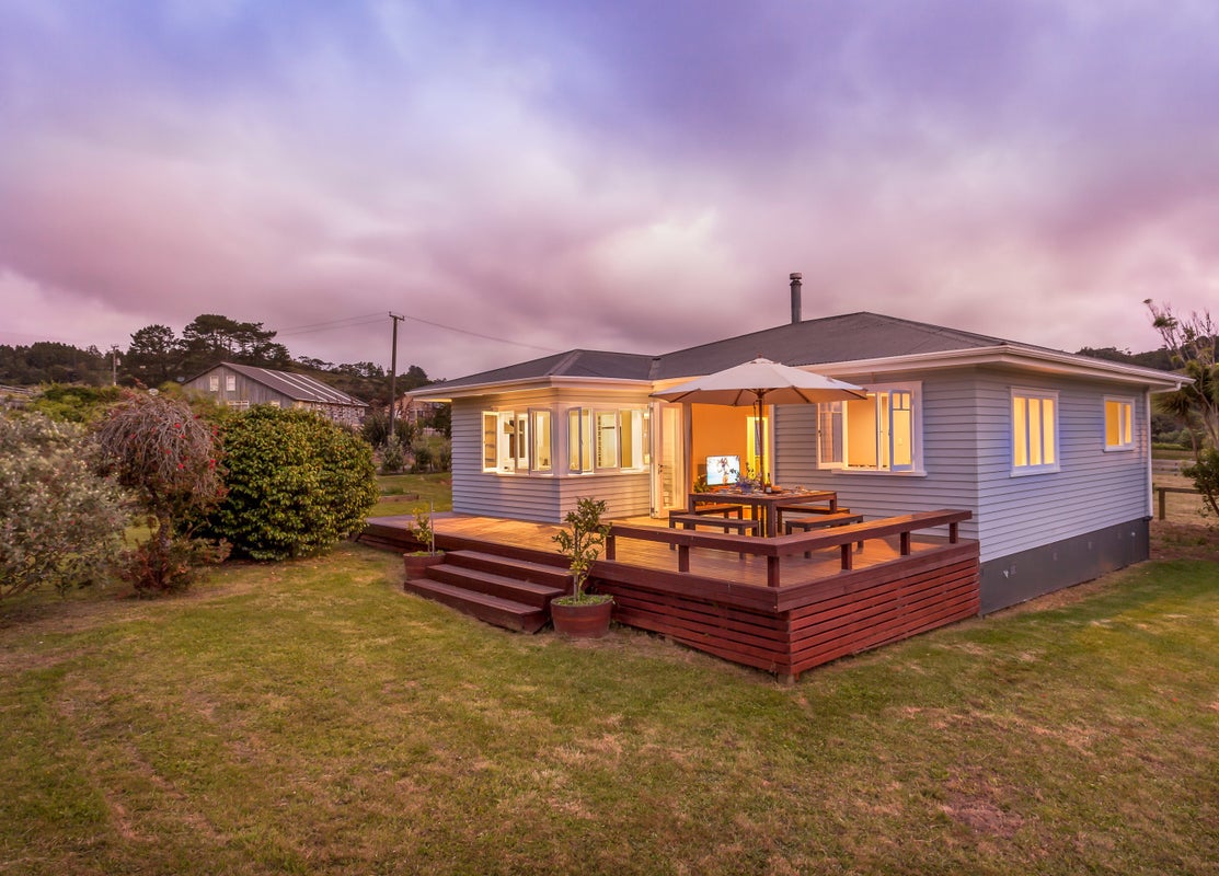 243 Muriwai Valley Road, Waimauku - Carousel 1