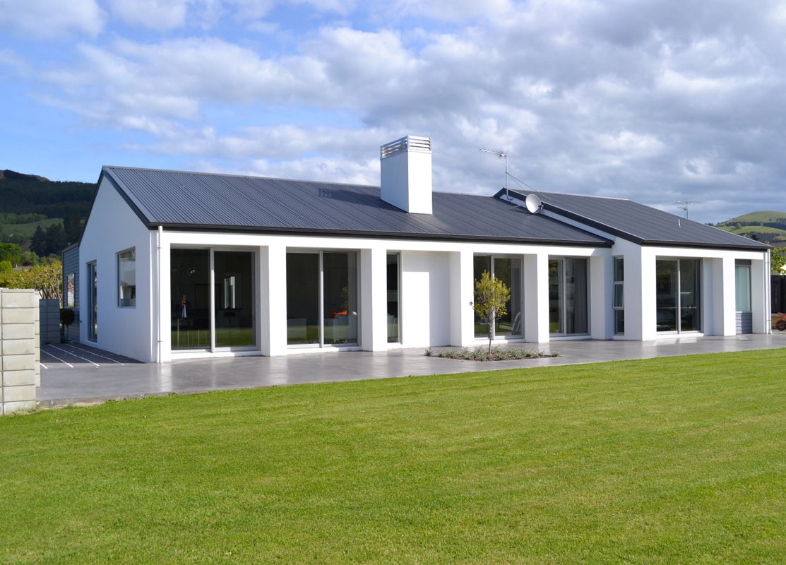 3 Orchard Grove, East Taieri, Mosgiel - Carousel 1