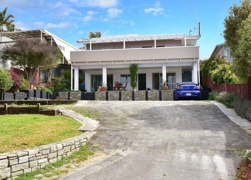 469 Whangaparaoa Road, Stanmore Bay, Whangaparaoa - Carousel 1